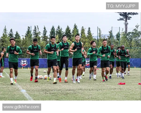 北京排球队在联合会杯中的战术表现分析与点评探讨 北京排球队在联合会杯中的战术表现分析与点评探讨