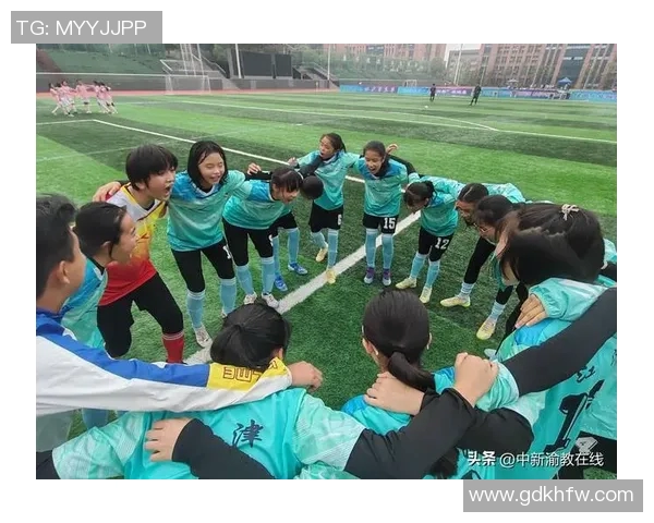 广州足球队与重庆足球队实力对比赛后分析与总结