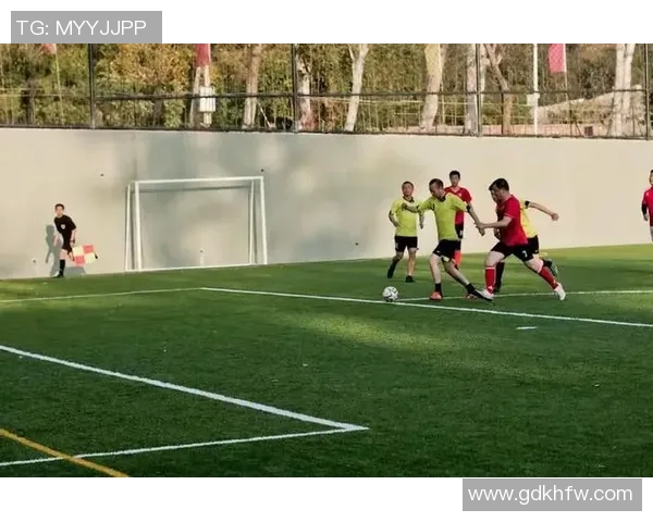 微胖足球明星魅力瞬间大揭秘精彩照片合集