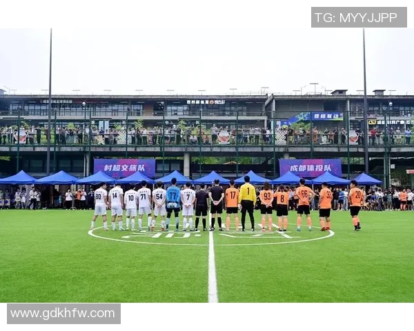 成都足球队荣登实力排行榜第一名引发热议与关注 成都足球队荣登实力排行榜第一名引发热议与关注