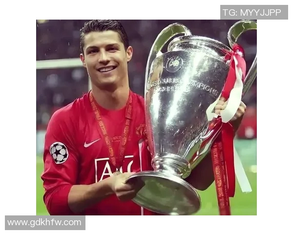 探寻13号足球明星的传奇故事与辉煌成就 探寻13号足球明星的传奇故事与辉煌成就